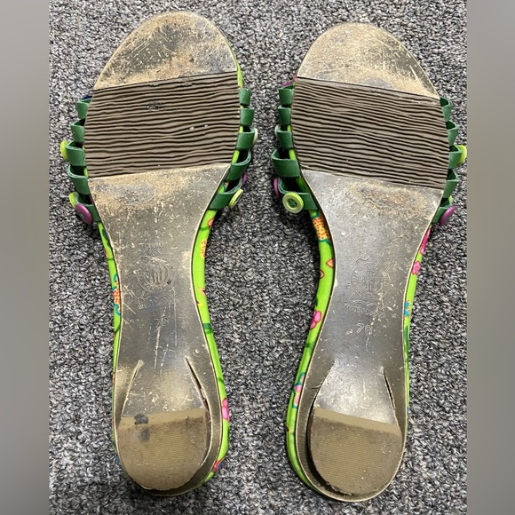 M by Morenatom green sandals with leather straps with button details, size 7 - Picture 8 of 8